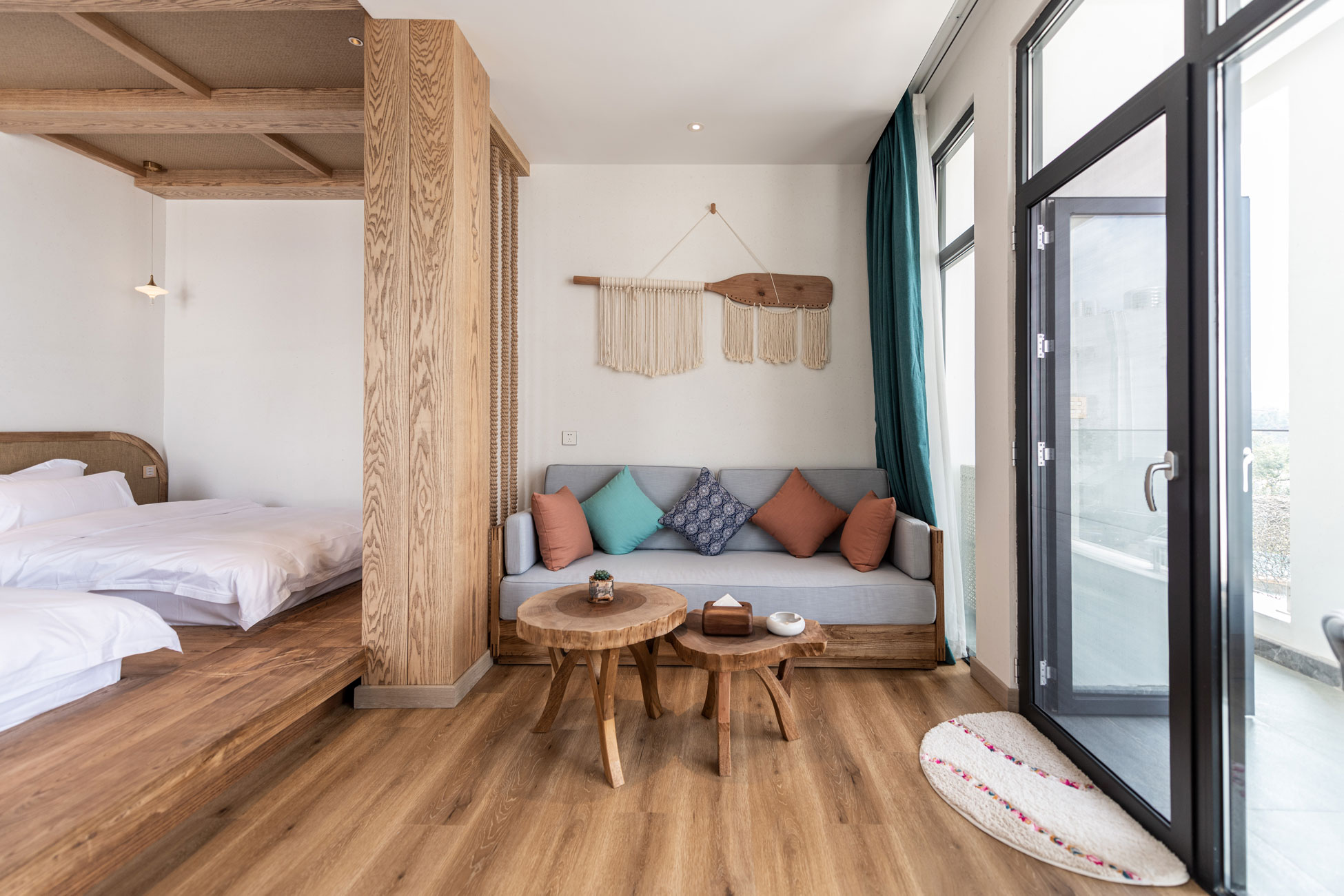 抚仙湖 · 阑珊宿海景民宿设计丨长空创作