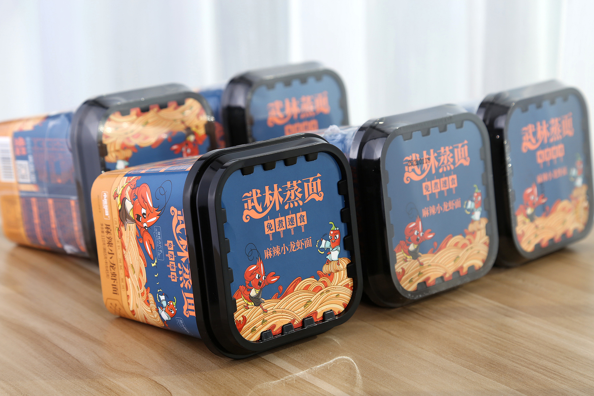 小熊多维 | 武林"蒸"面 速食面条包装设计