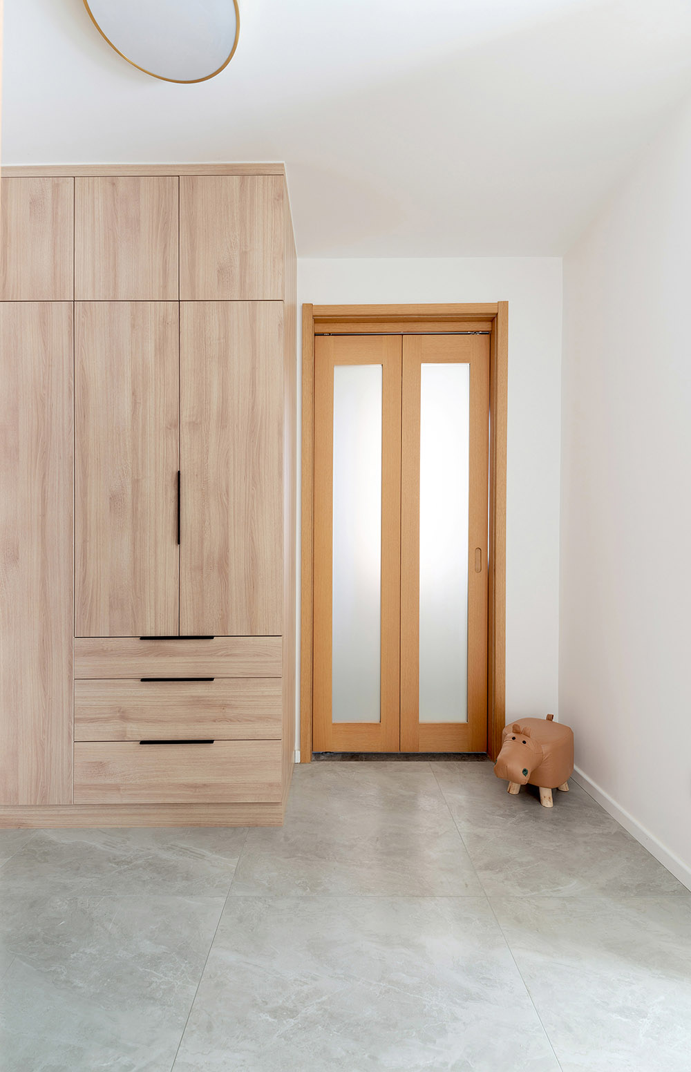 “洄游动线”划分动静分区，她家68㎡小户型应有尽有。