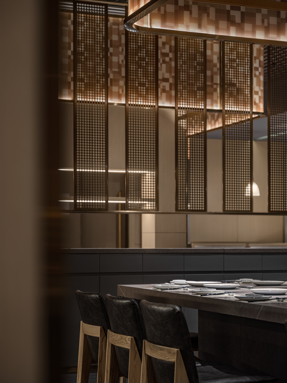 深圳餐厅设计丨大渔铁板烧：氛围升腾，久违烟火