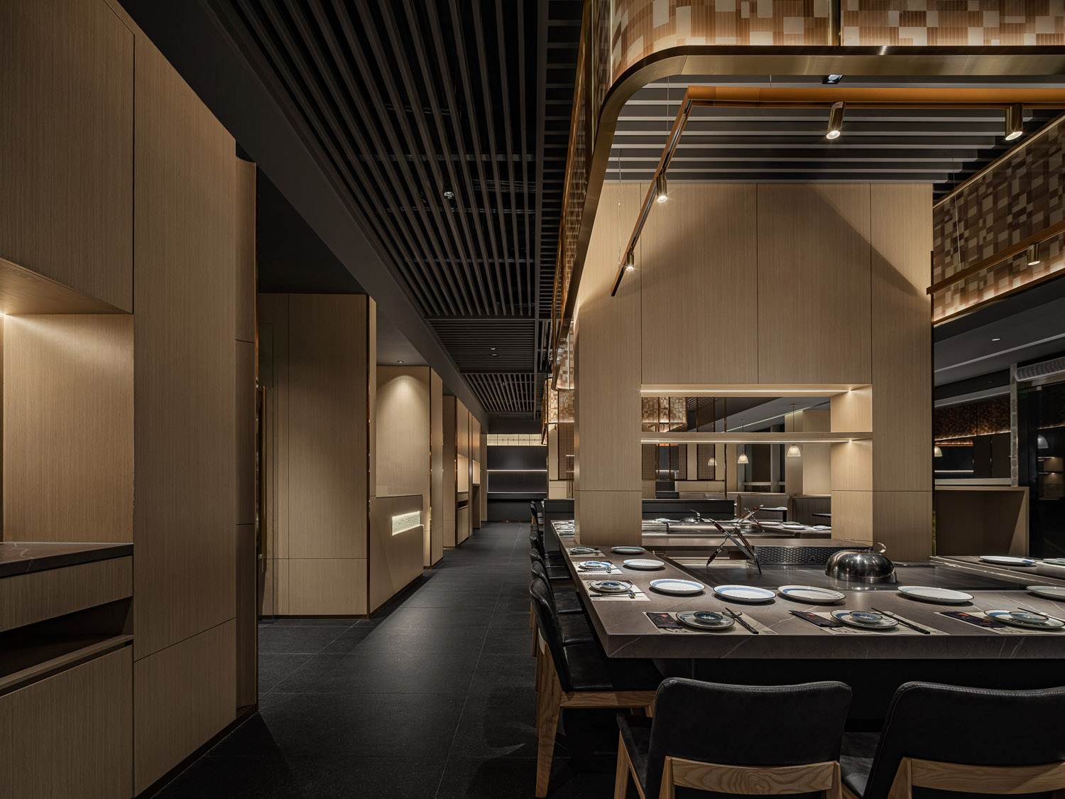 深圳餐厅设计丨大渔铁板烧：氛围升腾，久违烟火