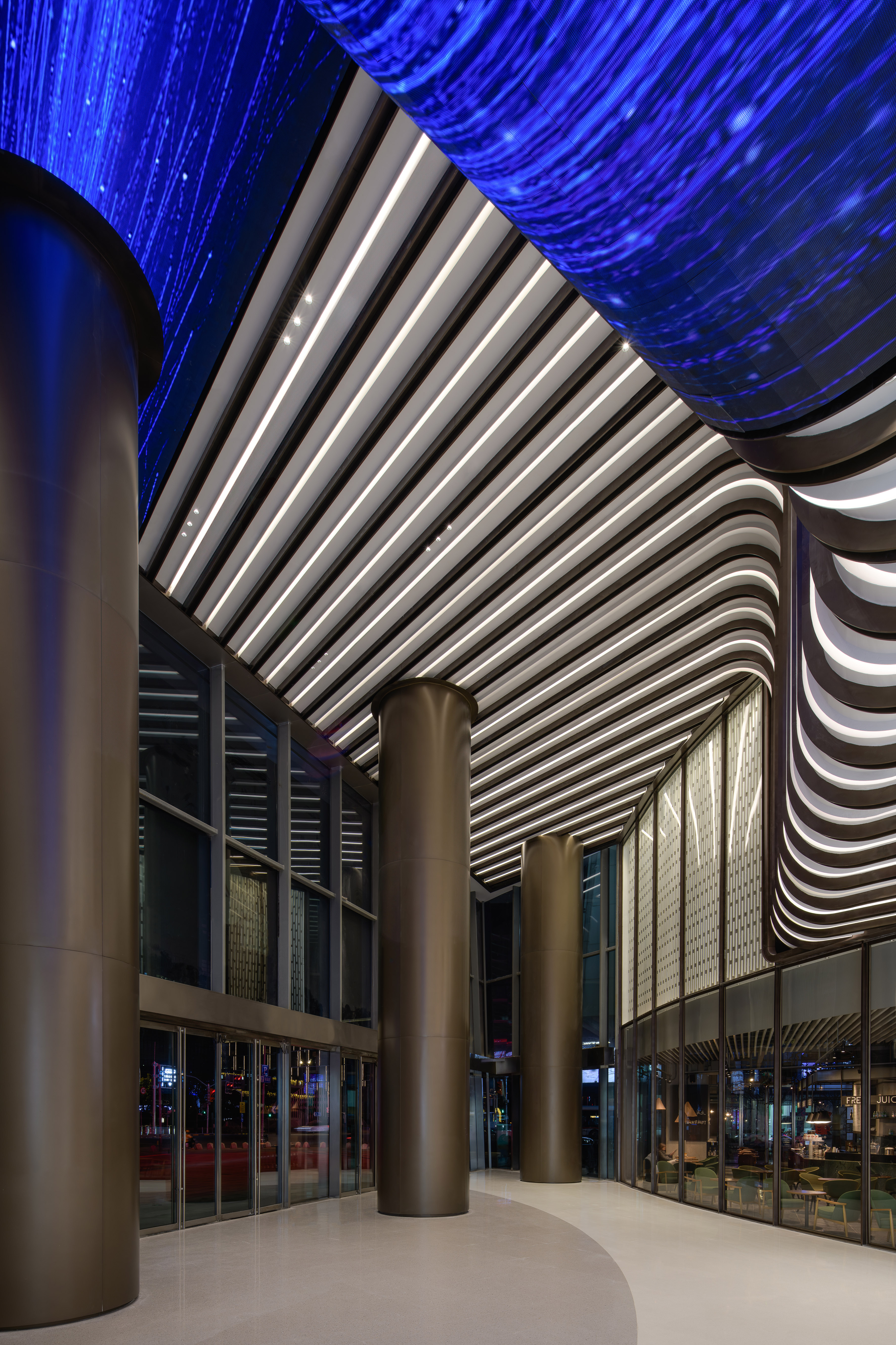 乾正设计 | 龙湖虹桥天街 「光汇都市」