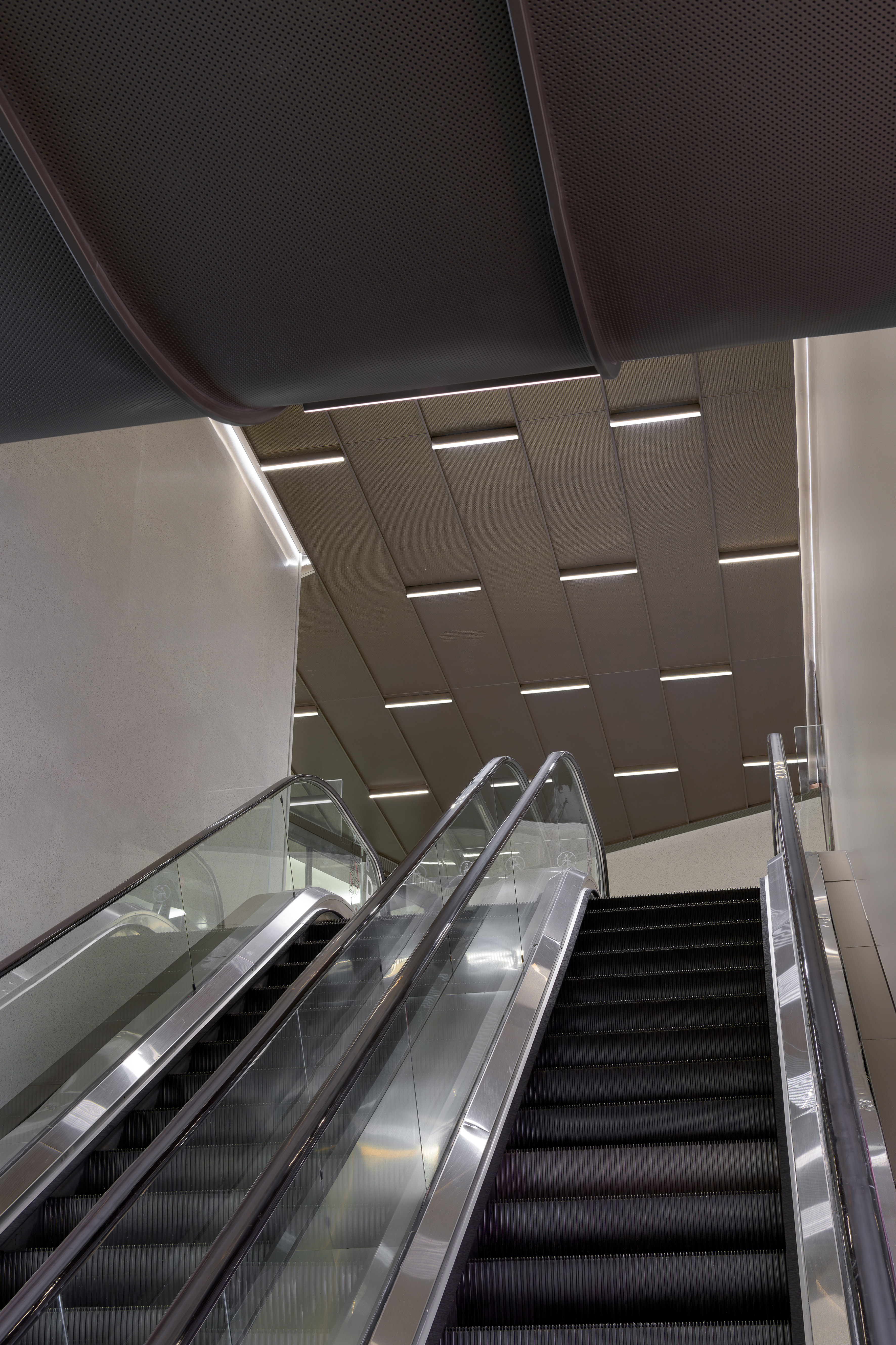 乾正设计 | 龙湖虹桥天街 「光汇都市」