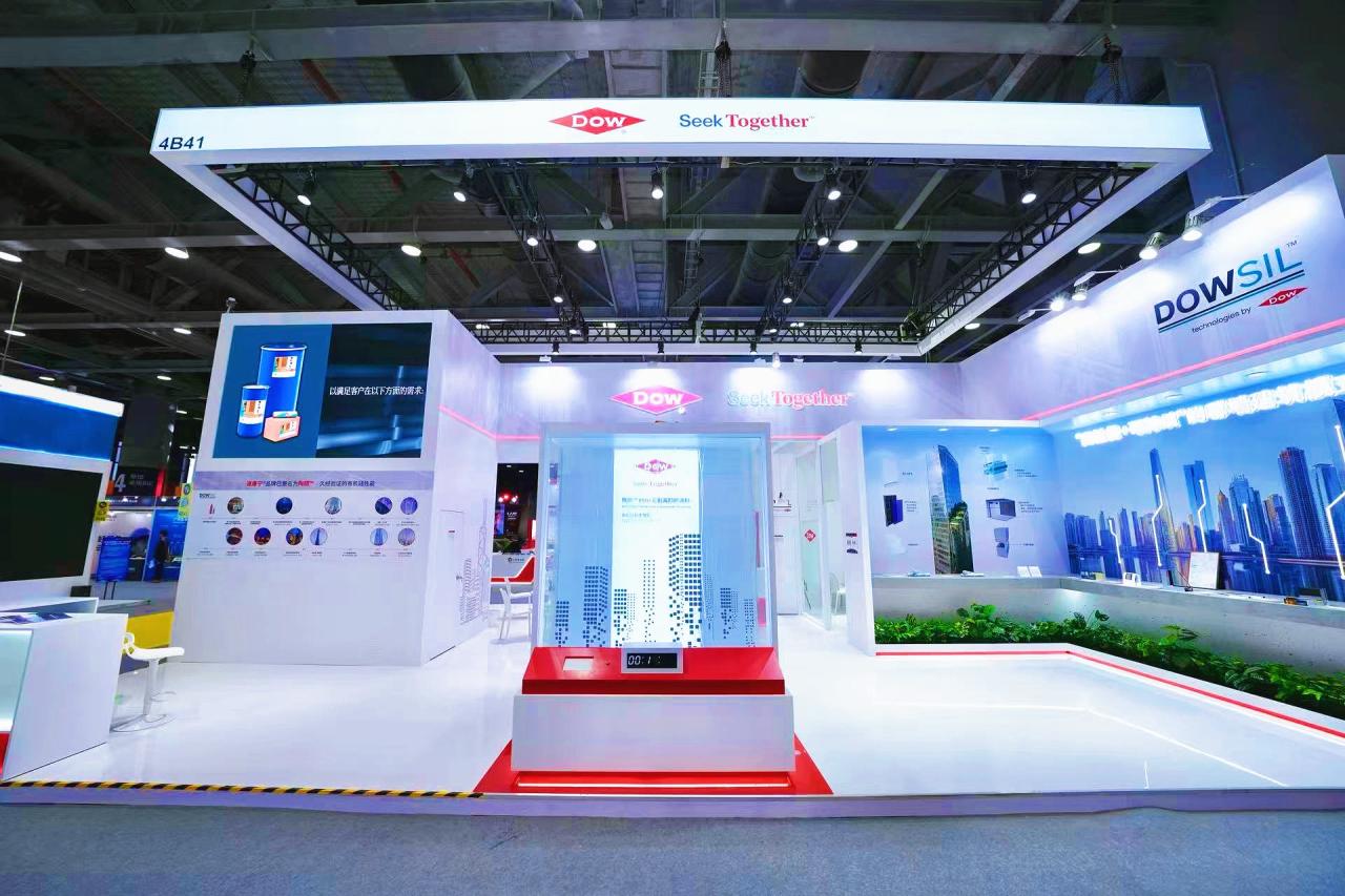 图1-陶氏公司展台全景.jpg